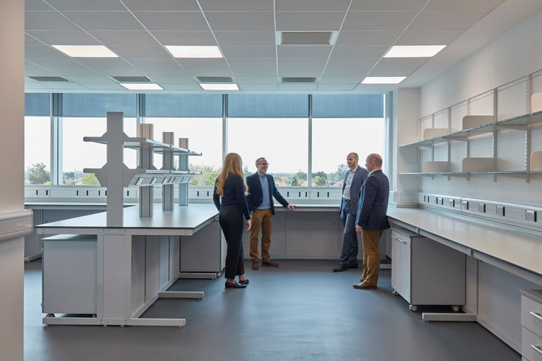 Fit-out lab space 