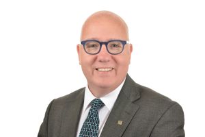 Photo of Professor Simon Pollard OBE