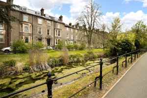Brookside, Cambridge picture 1