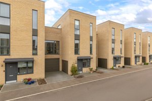 Clay Farm Drive, Trumpington picture 1