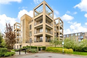 Forbes Close, Trumpington picture 1