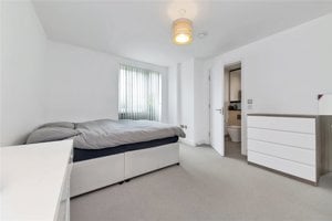 Harrison Drive, Cambridge picture 6