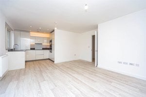 Henty Close, Trumpington picture 3
