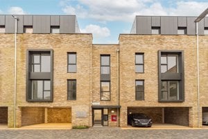 Henty Close, Trumpington picture 1