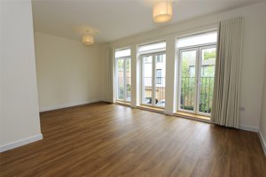 Plantation Avenue, Trumpington picture 2