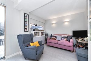 Royal Way, Trumpington picture 6