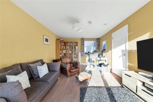 Royal Way, Trumpington picture 3