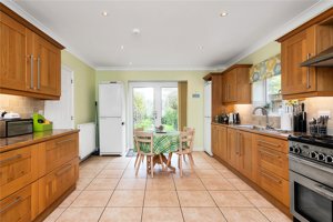 Shelford Road, Trumpington picture 5