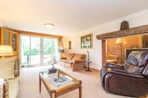 East Drive, Highfields Caldecote picture 2