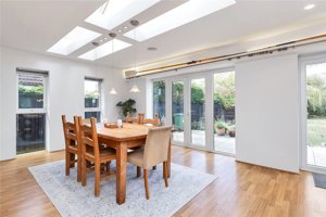 Hall Drive, Hardwick picture 5