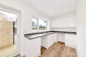 Highfields Road, Highfields Caldecote picture 6
