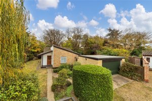 Orchard Close, Elsworth picture 3