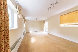 Wellbrook Way, Girton picture 3