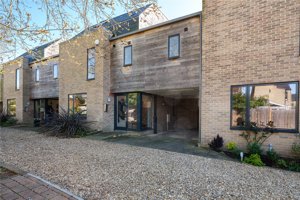 Seaby's Yard, Richmond Road picture 1