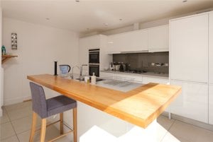 Seaby's Yard, Richmond Road picture 2