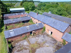 Buildings At Strawberry Hill Farm, Knotting Green picture 4